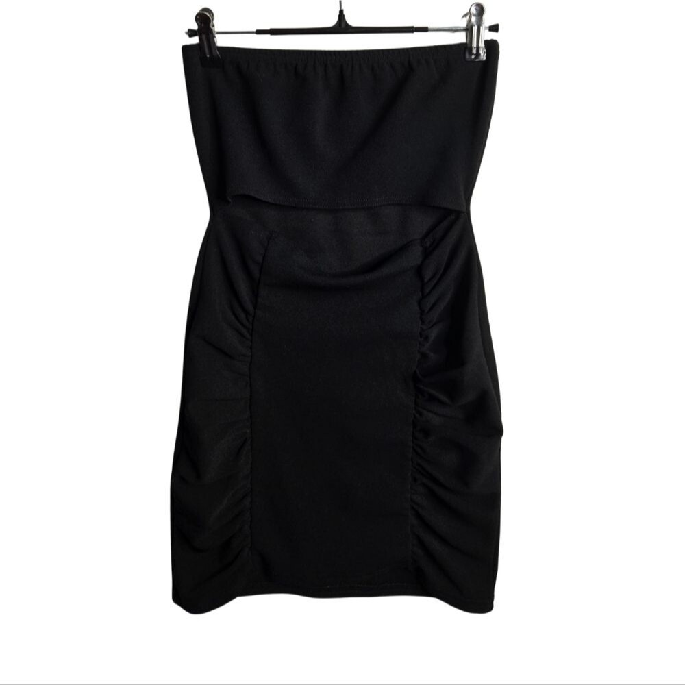 PrettyLittleThing Black Strapless Ruched Bodycon Mini Dress Cutout US 4